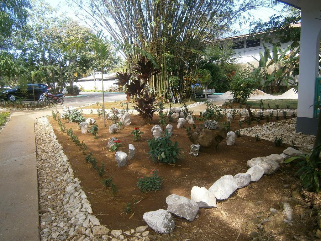 Coral Seas Beach Negril Buitenkant foto